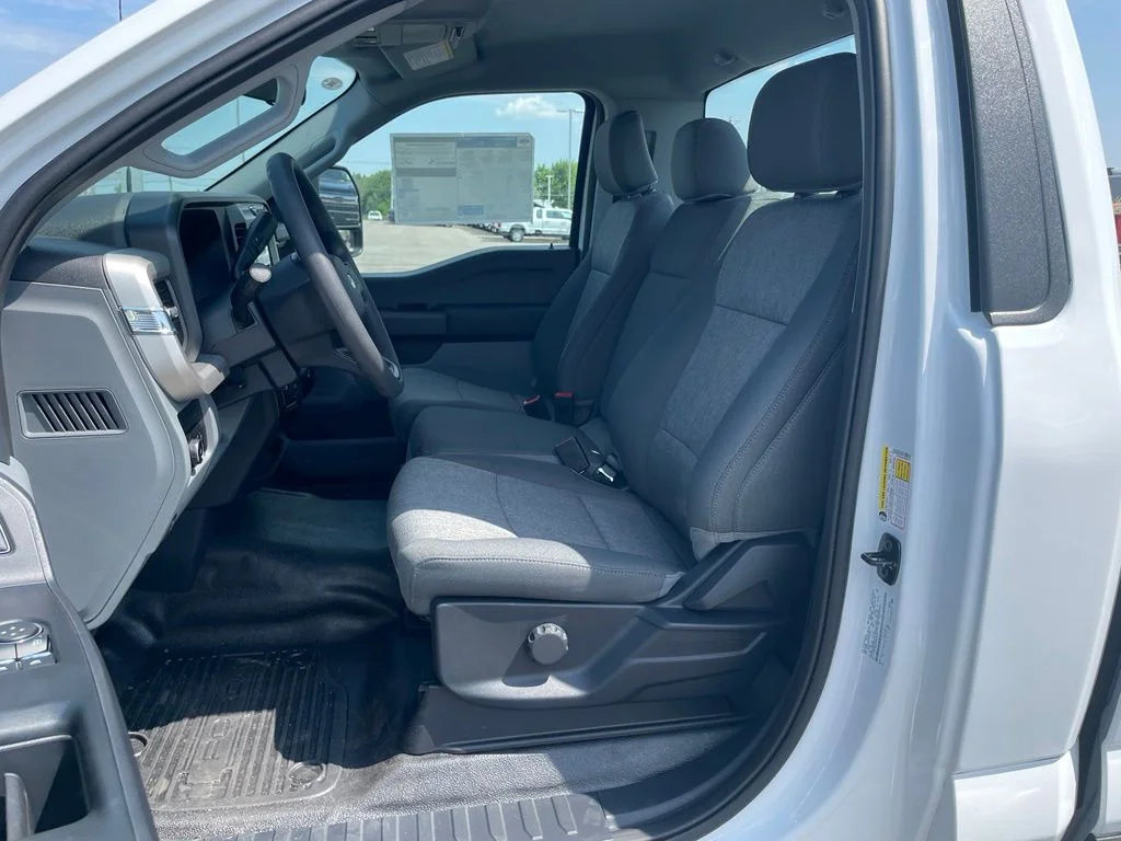 New 2026 Oxford White Ford F-350® XL image 14