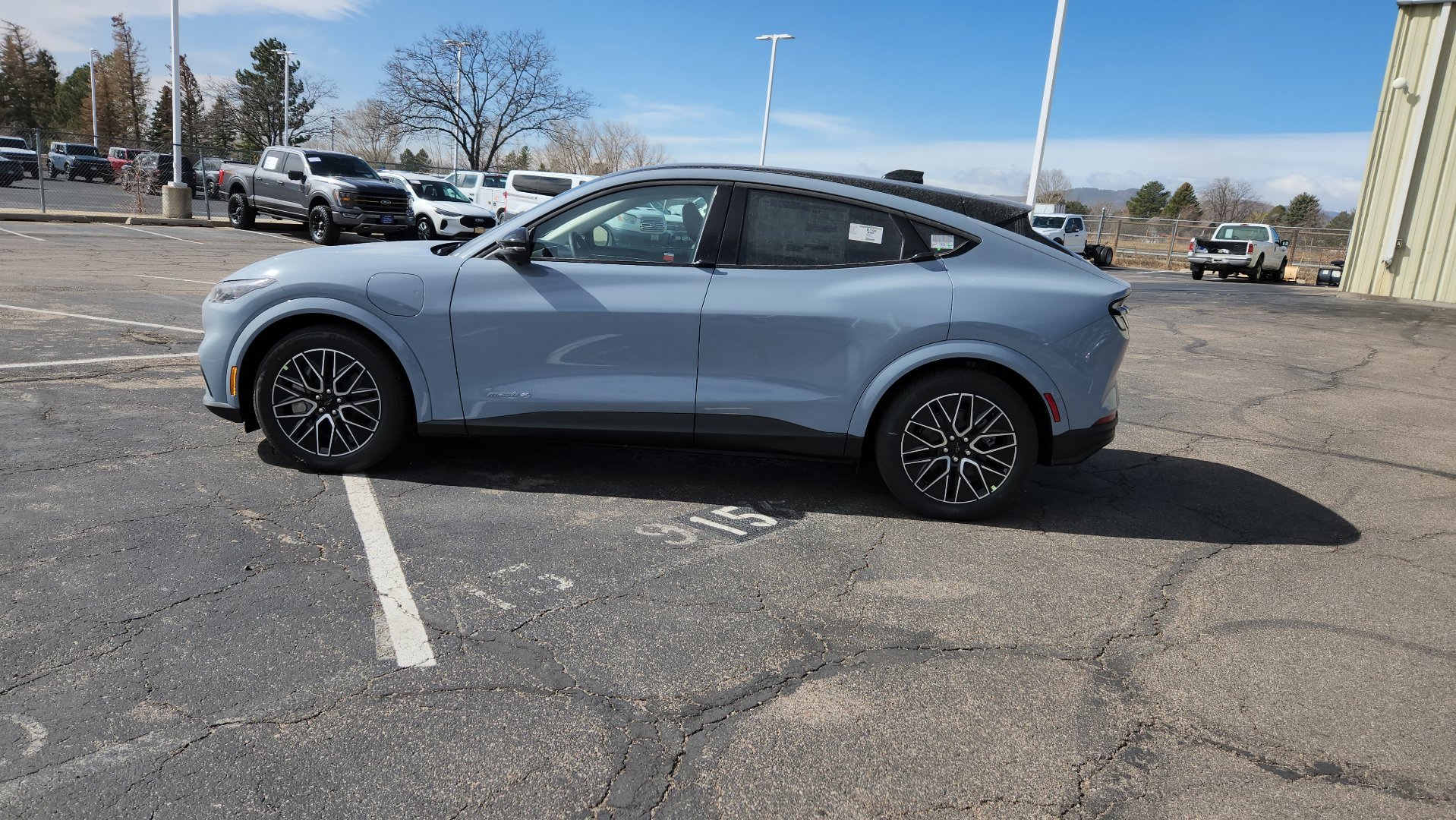 New 2026 Glacier Gray Metallic Tri-coat Ford Premium image 6
