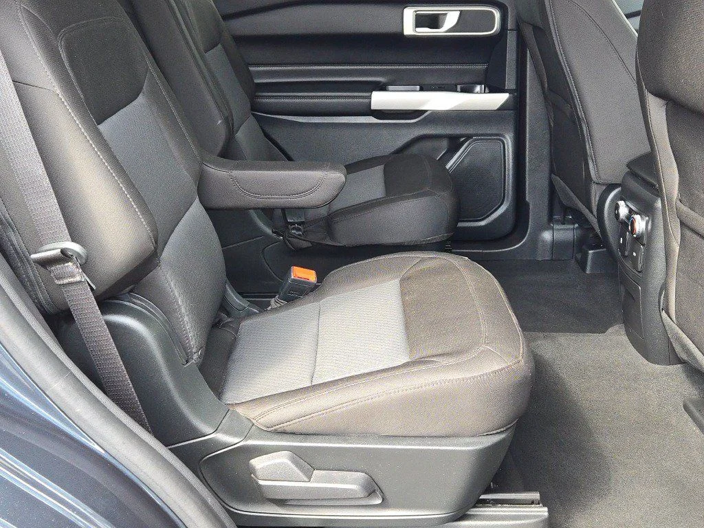 2022 Ford Explorer XLT - Photo 8