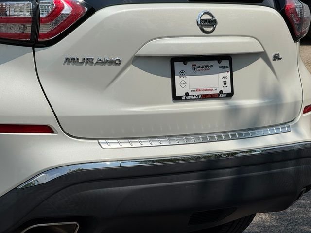 Used 2018 White Nissan SL image 7
