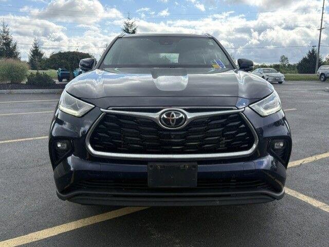 Used 2022 Blueprint Toyota Limited image 4