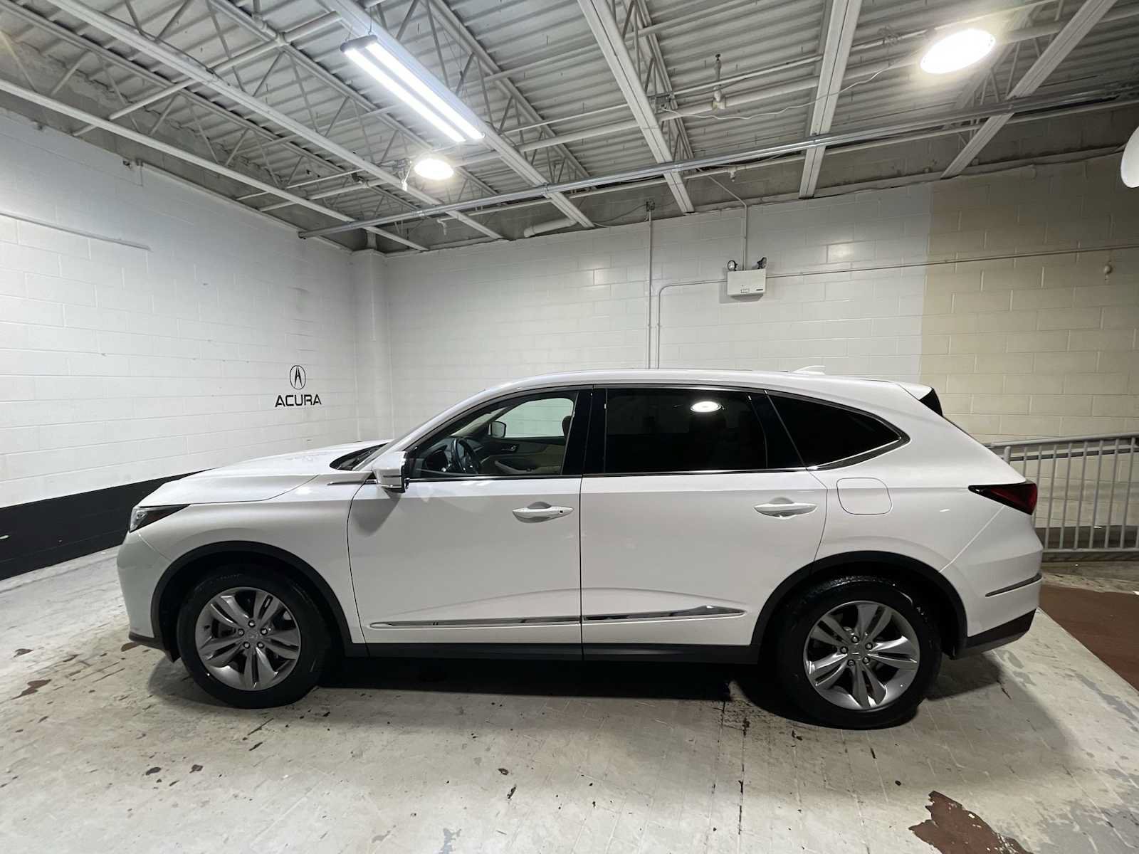 Certified Used 2025 Platinum White Pearl Acura  image 30