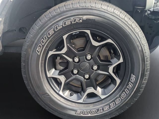 Used 2021 White Jeep Unlimited Rubicon 4xe image 11