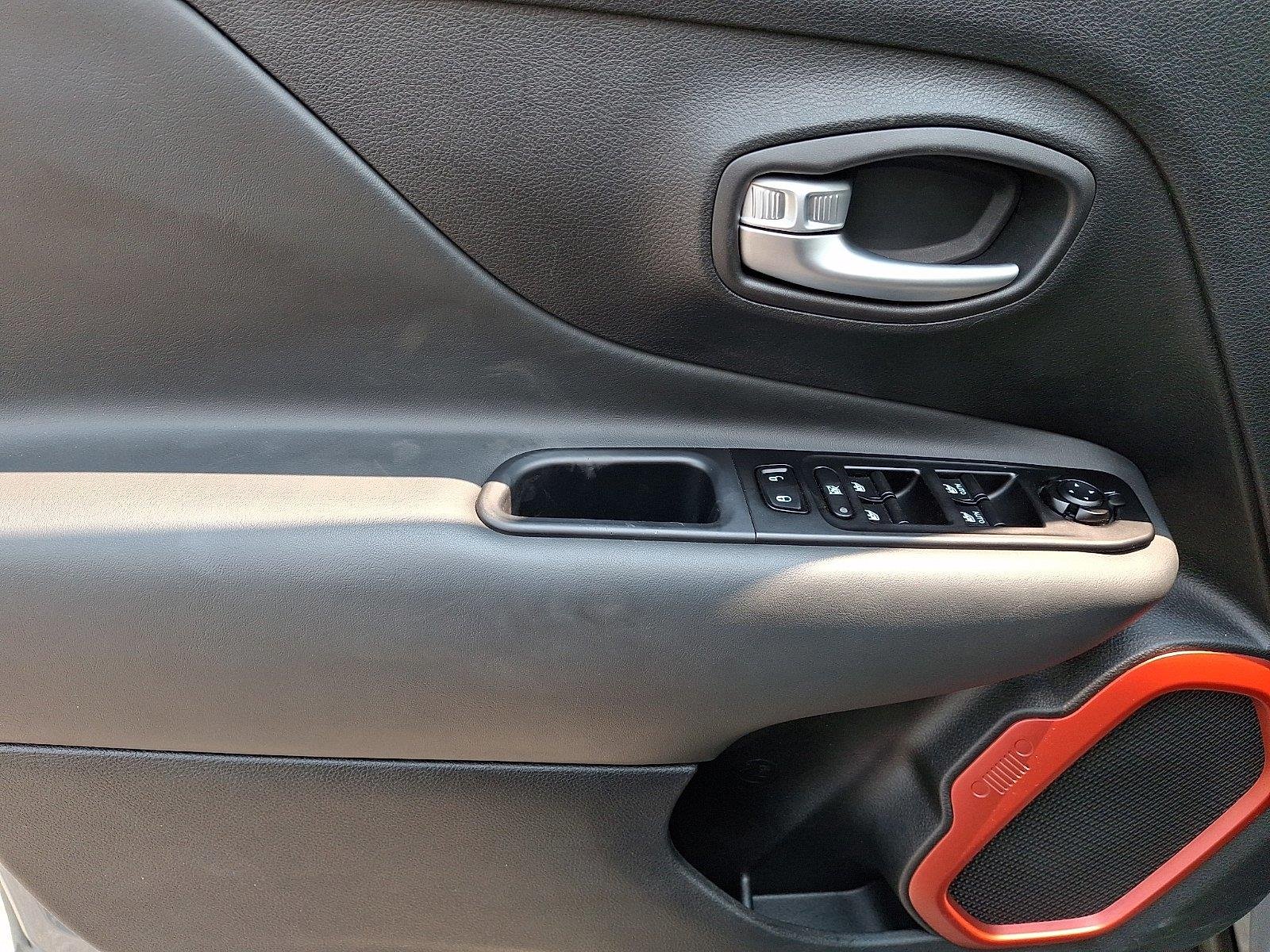 Used 2022 Sting-Gray Clearcoat Jeep Trailhawk image 14