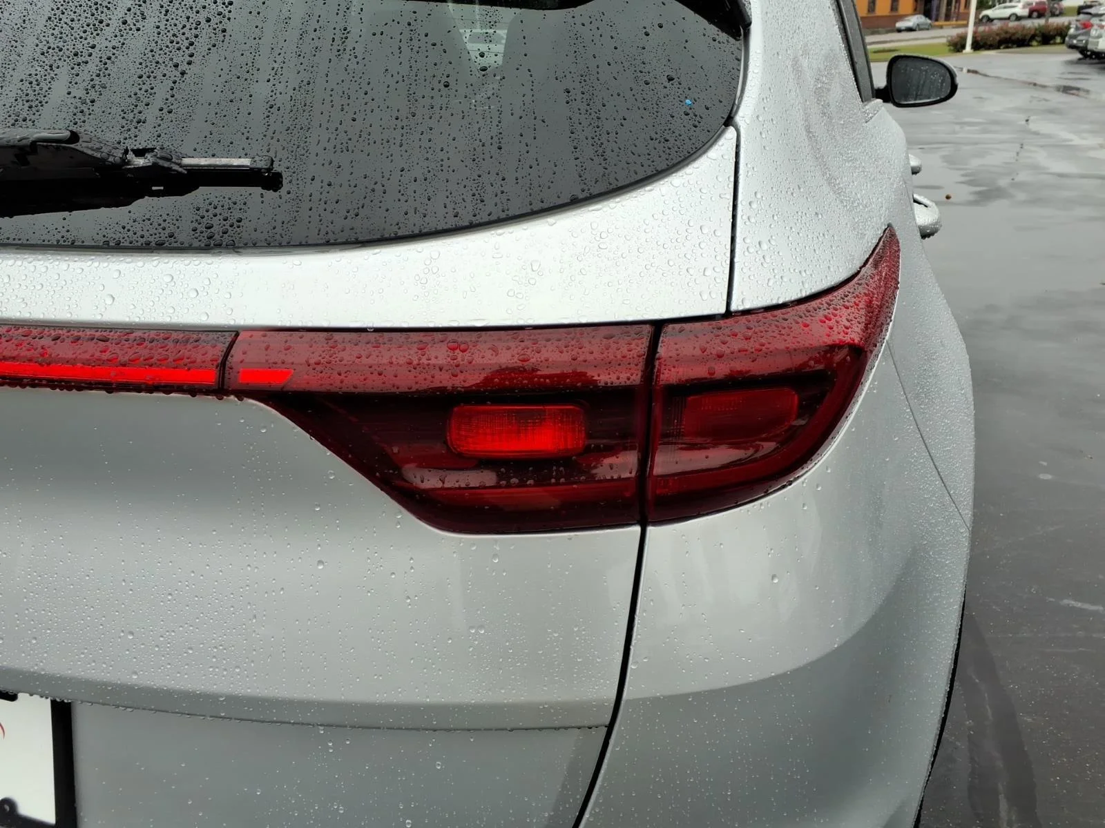 Used 2021 Snow White Pearl Kia LX image 18
