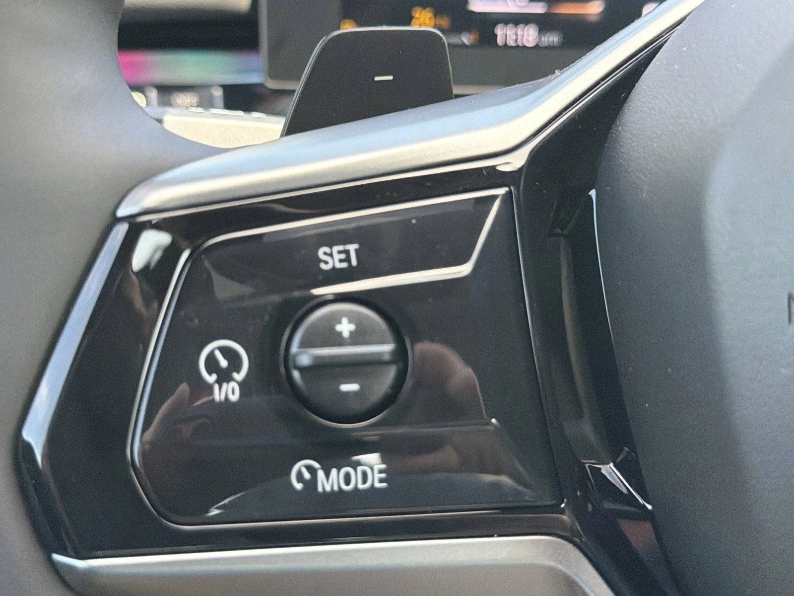 New 2027 Alpine White BMW 530i xDrive image 32