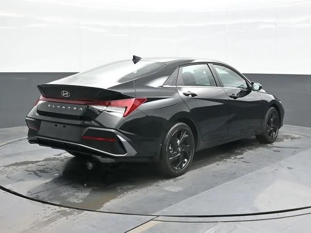 New 2026 Black Hyundai SEL Sport image 9