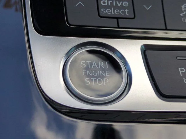 Used 2025  Audi 55 Premium Plus image 26