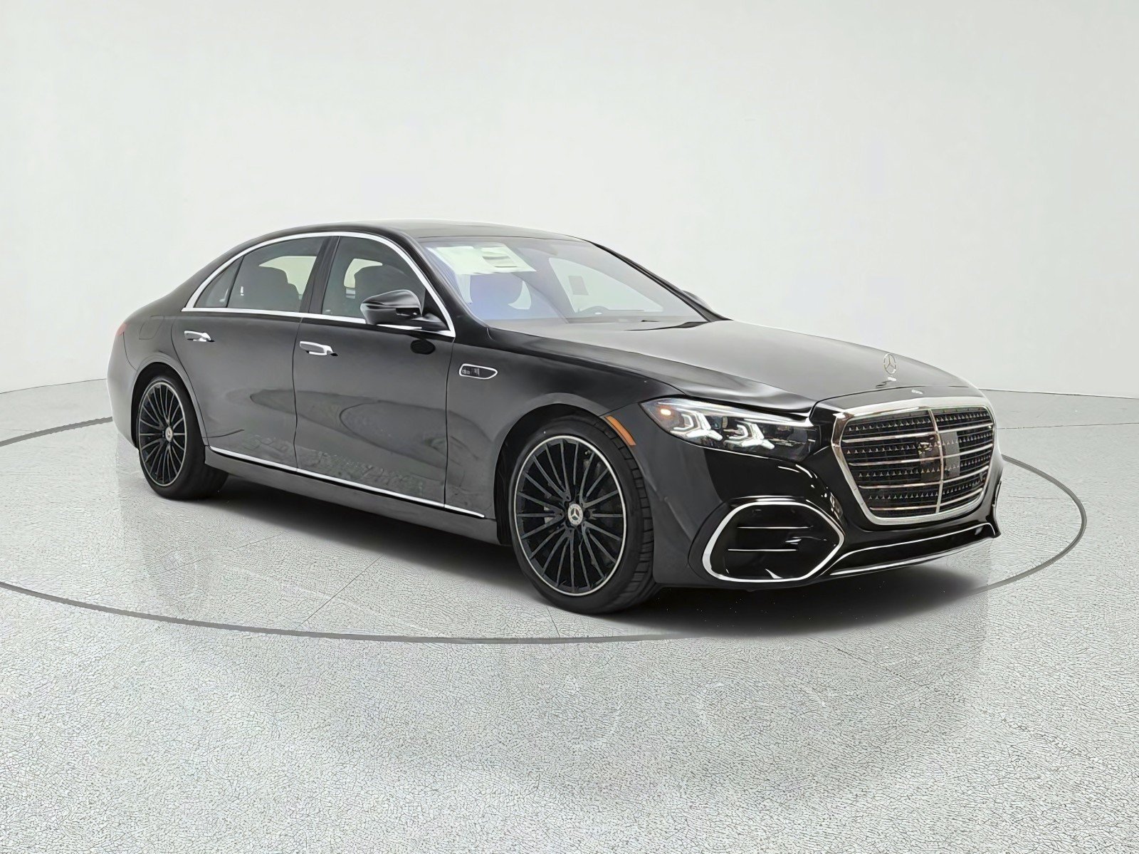 New 2027 Obsidian Black Metallic Mercedes-Benz S 580 4MATIC® Sedan image 3