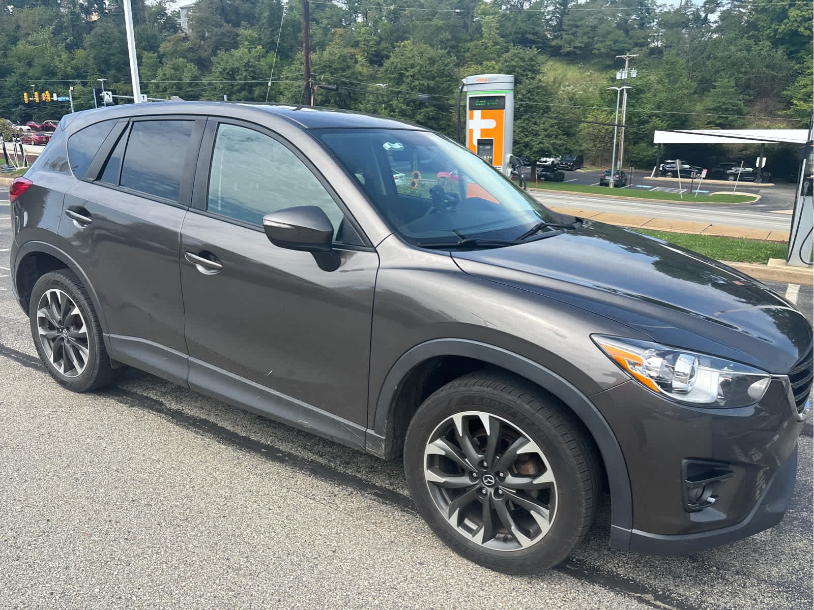 Used 2016 Titanium Flash Mica Mazda Grand Touring image 4