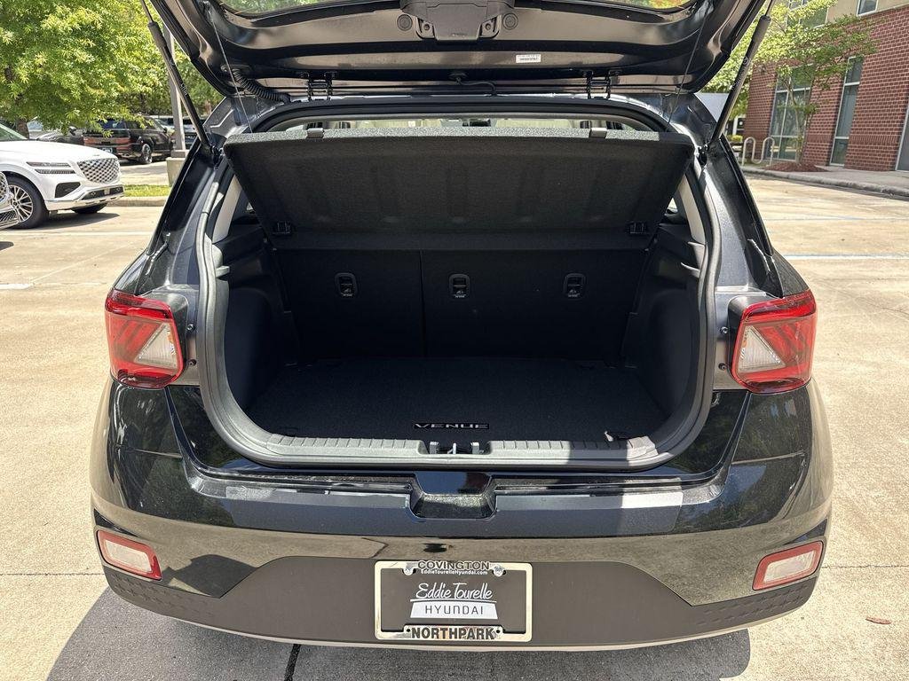 New 2026 Onyx Black Hyundai SEL image 21