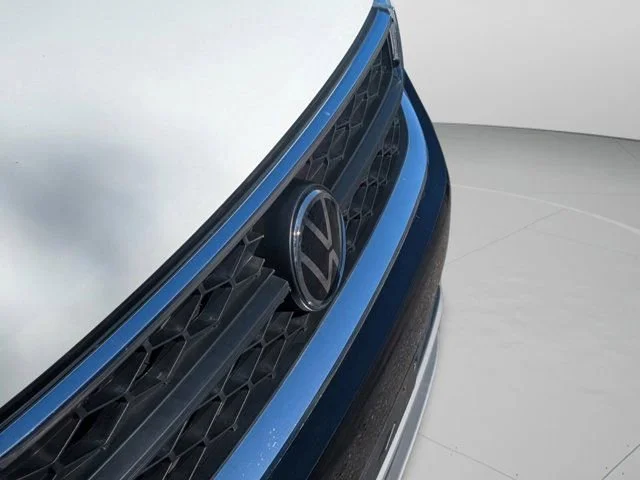 Used 2024 Pure White Volkswagen S image 33