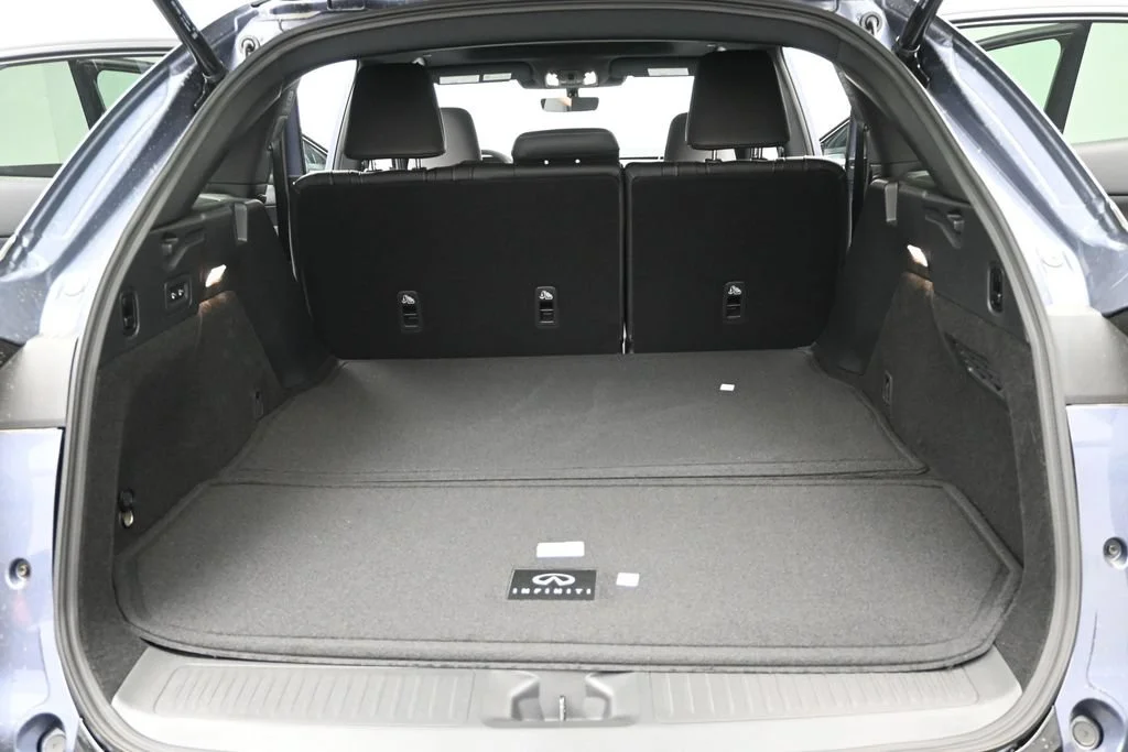 New 2026 Crystal White Volvo Twin Motor Performance Ultra image 17