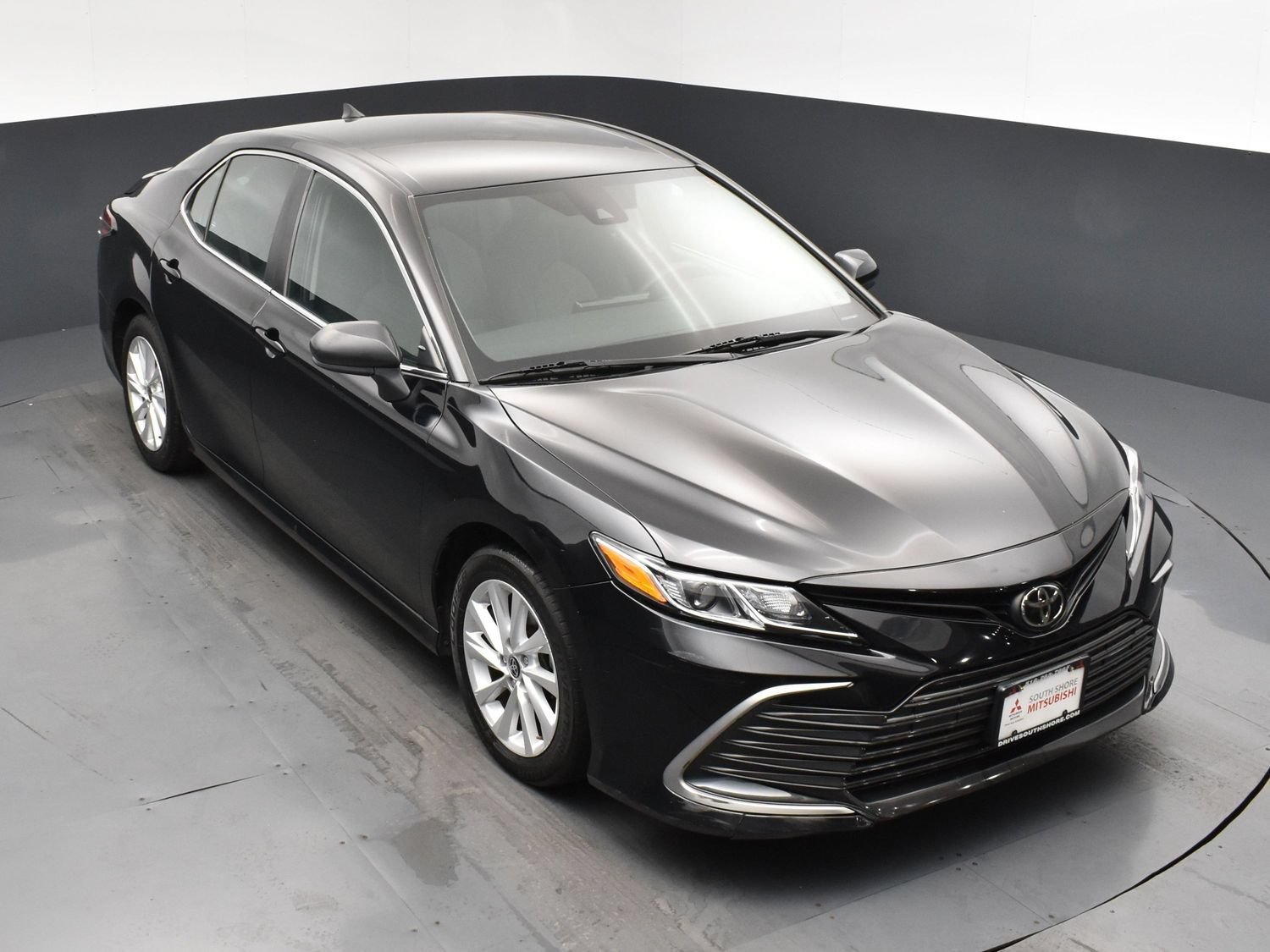 Used 2021 Midnight Black Metallic Toyota LE image 21