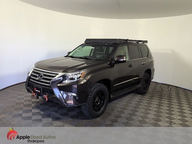 Used 2014 Red Lexus 460 image 3