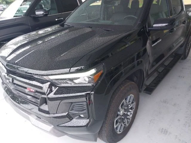 2025 Chevrolet Colorado 4WD Z71 Crew Cab Short Box's photo