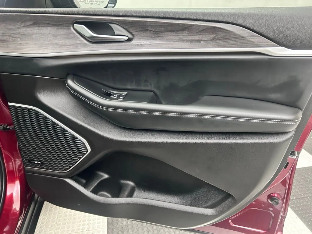 Used 2021 Red Jeep Limited image 18