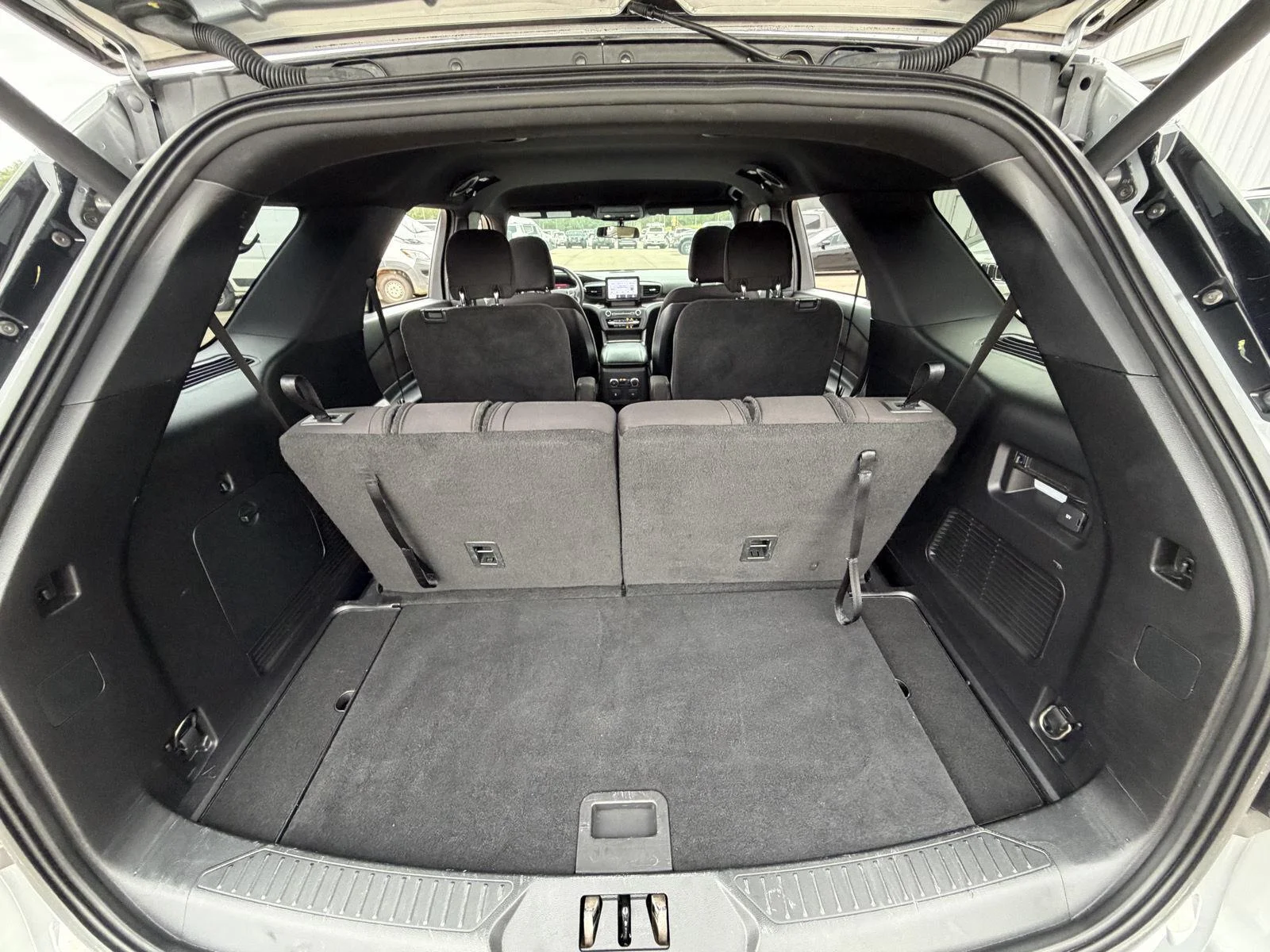 Used 2020 Iconic Silver Ford XLT image 18