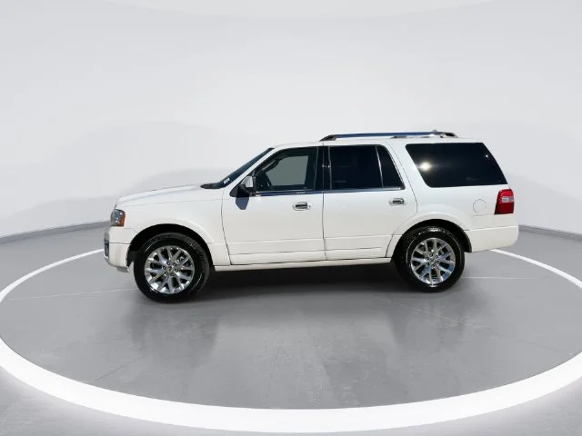 Used 2015 White Ford Limited image 4