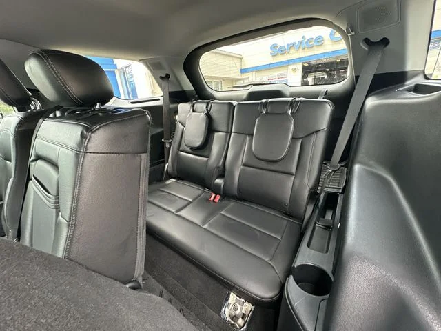 Used 2023 Silver Ford Limited image 27