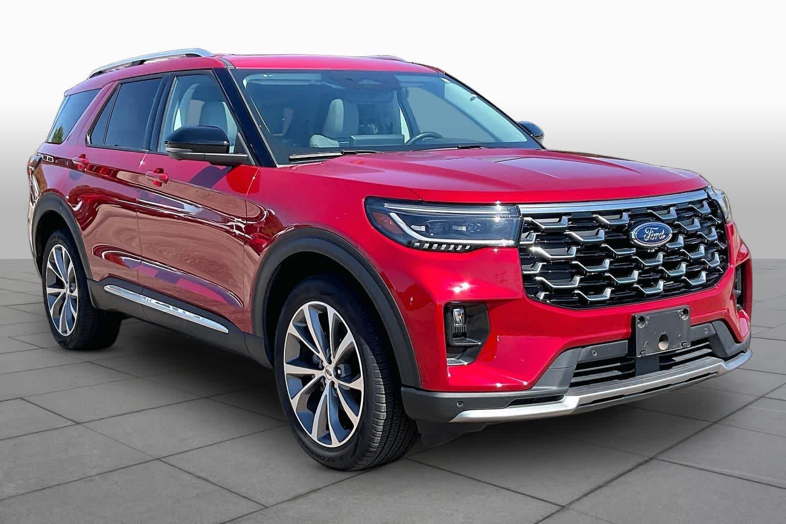Used 2025 Rapid Red Metallic Tinted Clearcoat Ford Platinum image 3