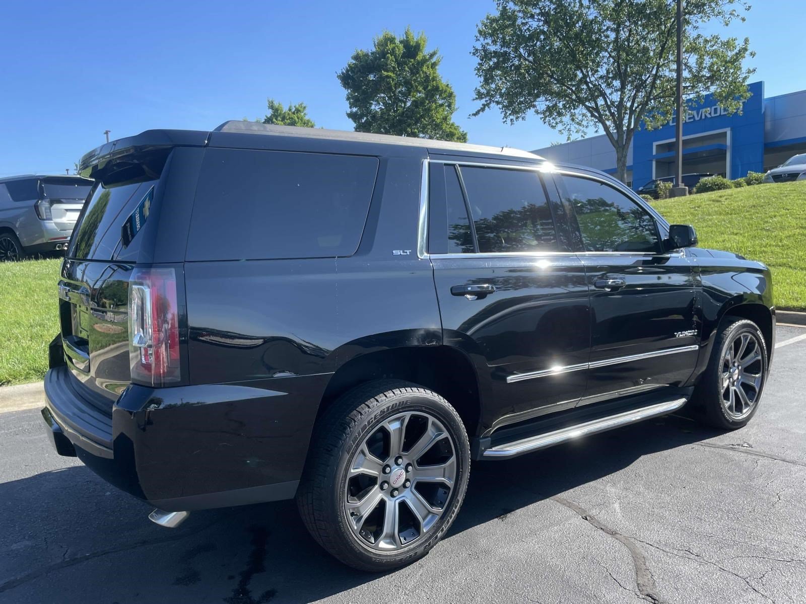 Used 2016 Onyx Black GMC SLT image 4