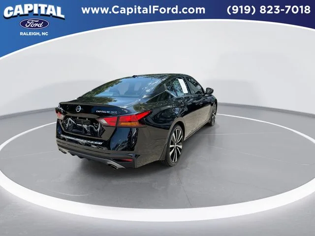 Used 2022 Black Nissan 2.5 SR image 8