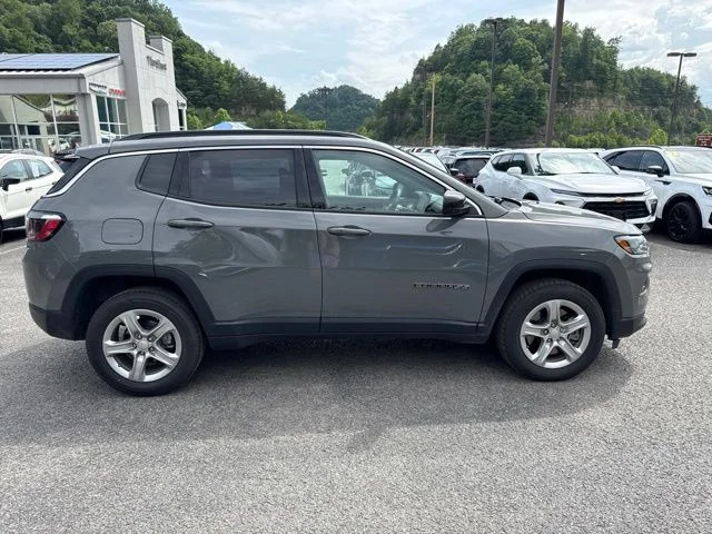 Used 2024 Gray Jeep Latitude image 2