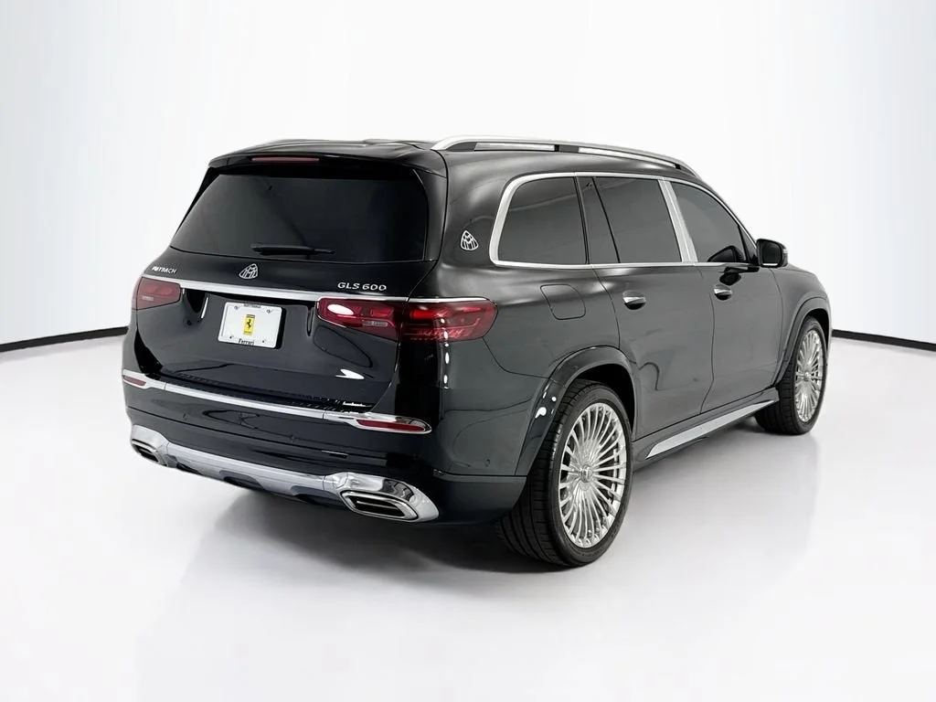 Used 2025  Mercedes-Benz Maybach GLS 600 image 5