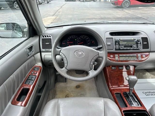 Used 2005 Phantom Gray Pearl Toyota XLE image 25