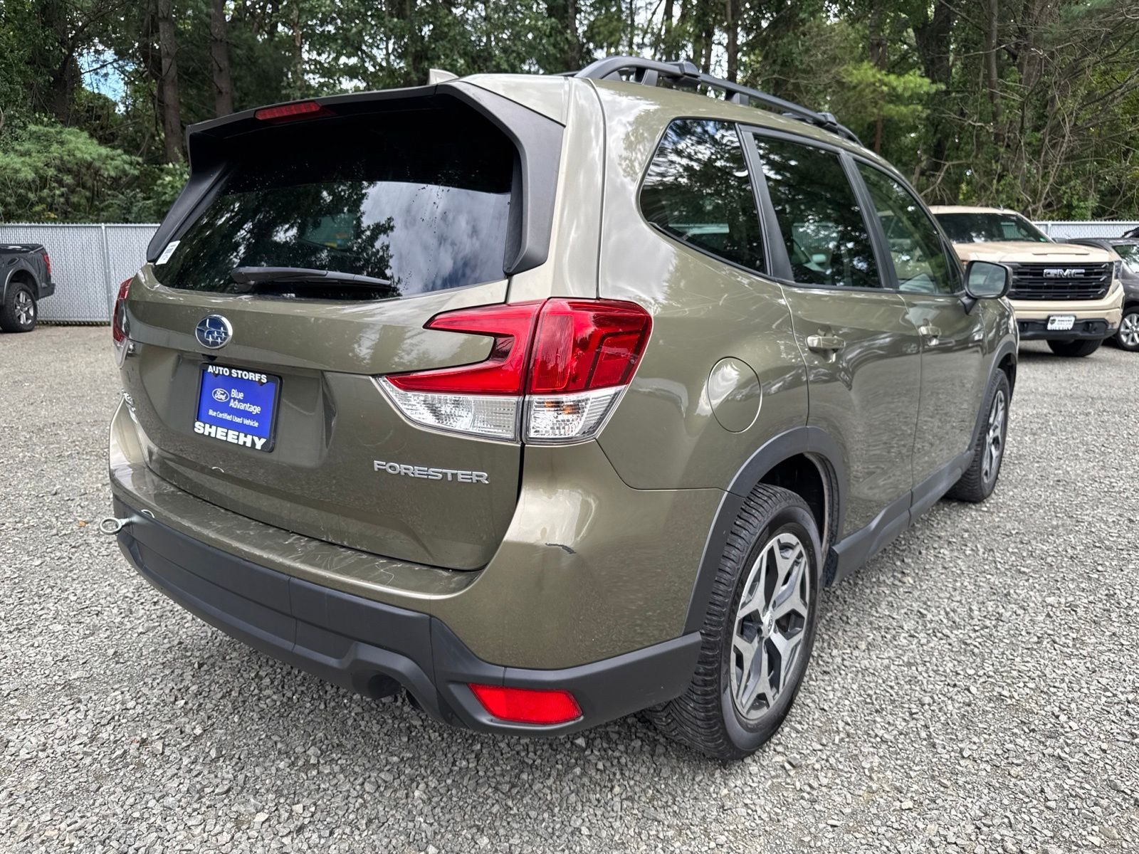 Used 2023 Brown Subaru Premium image 13