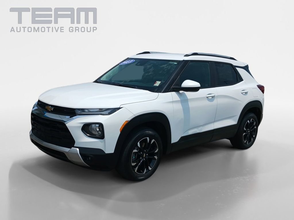 Used 2023 White Chevrolet LT image 3