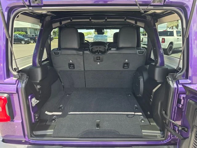 New 2026 Reign Exterior Paint Jeep Sahara image 18