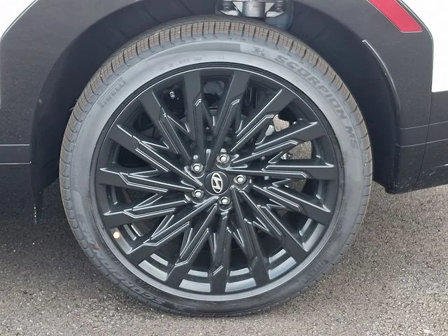 New 2027 White Hyundai Calligraphy image 18