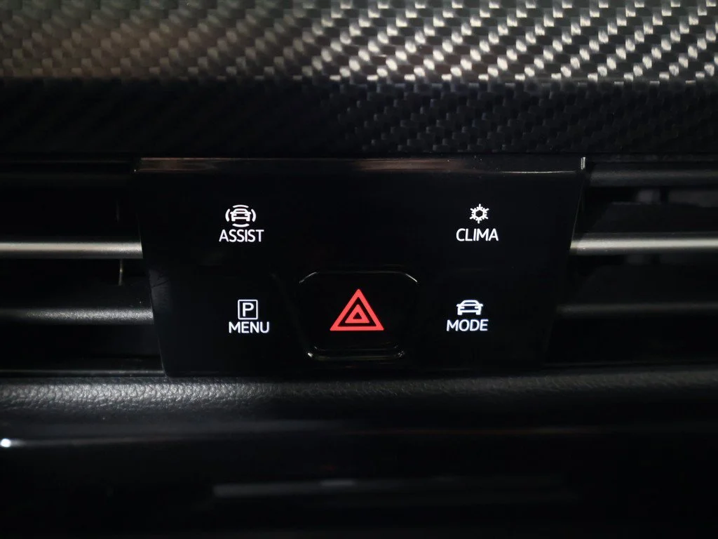 Used 2024 Lapiz Blue Metallic Volkswagen 2.0T image 58
