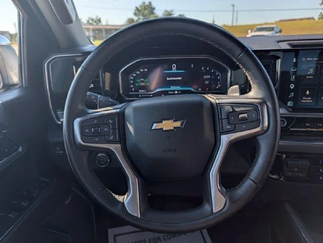Used 2024 Iridescent Pearl Tricoat Chevrolet LTZ image 14