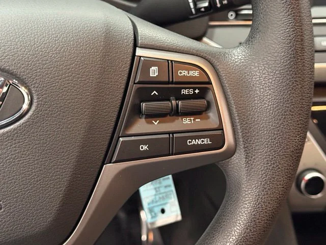 Used 2018 White Hyundai SEL image 14