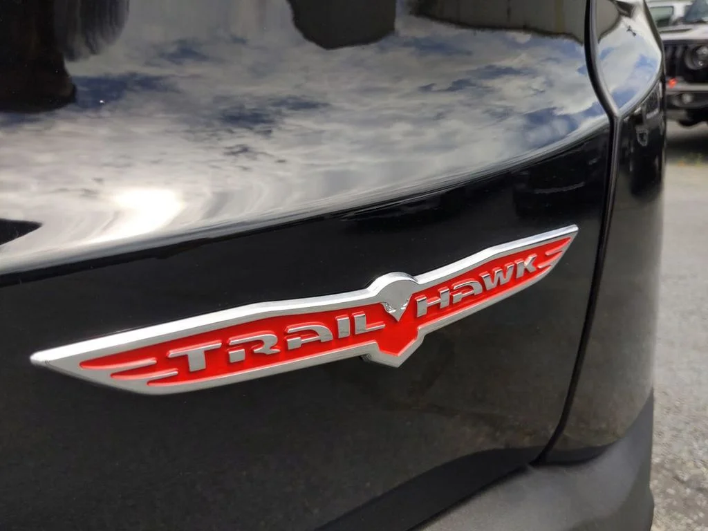 Used 2023 Black Jeep Trailhawk image 15