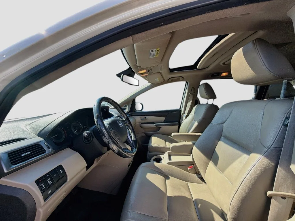 Used 2016 White Honda EX-L image 21
