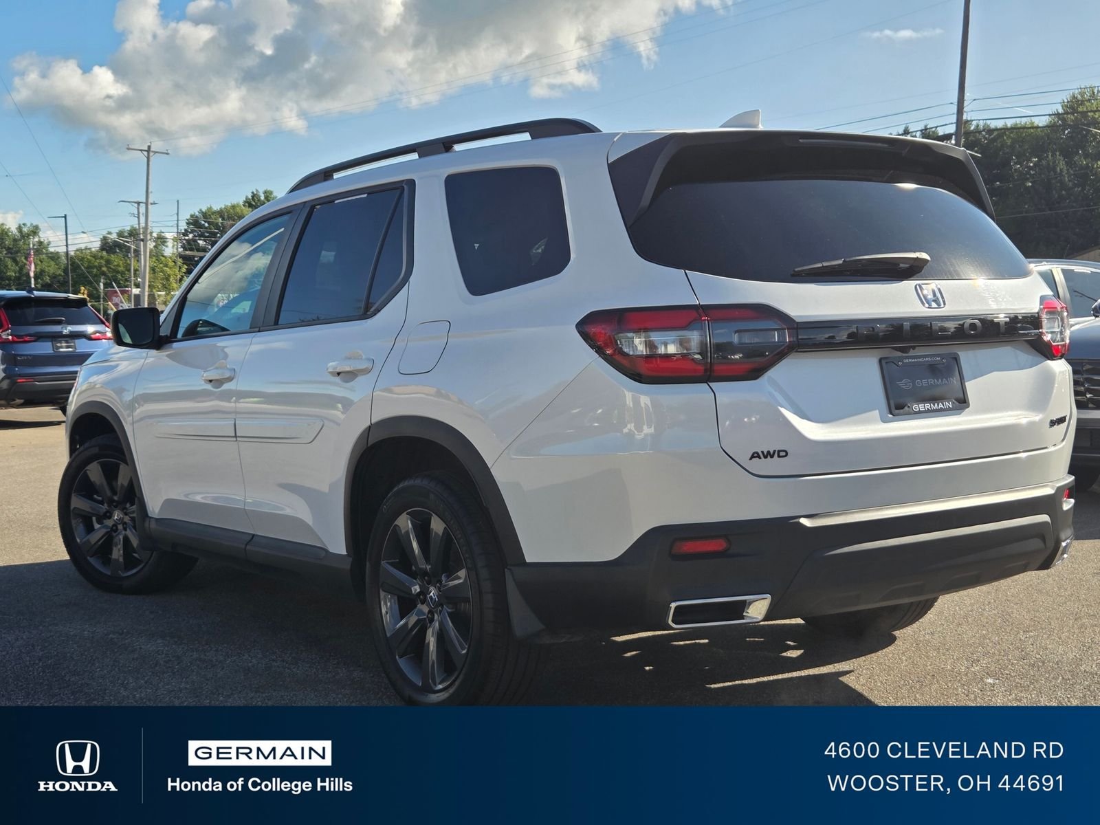 Used 2025 Platinum White Pearl Honda Sport image 16