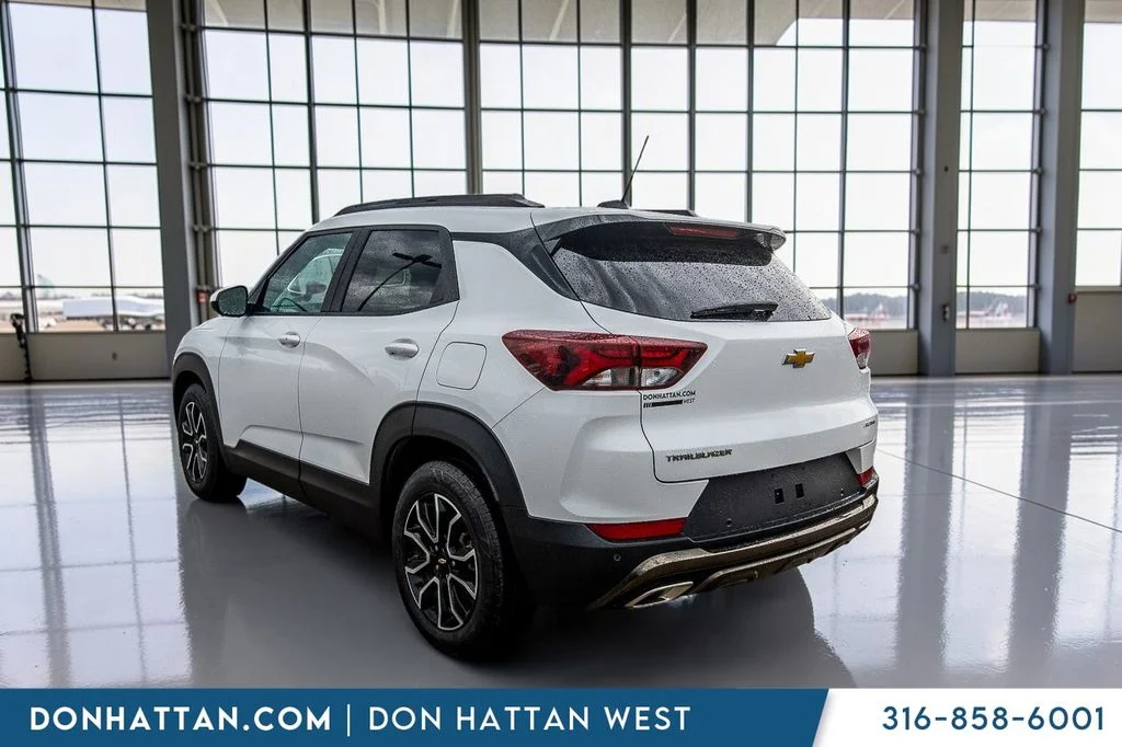 Used 2023 White Chevrolet ACTIV image 27