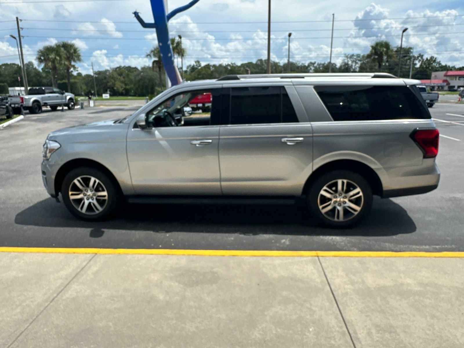 Used 2024 Silver Metallic Ford Limited image 8