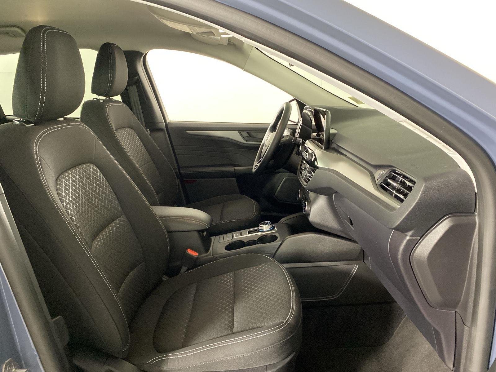 Used 2024 Vapor Blue Ford Active image 28