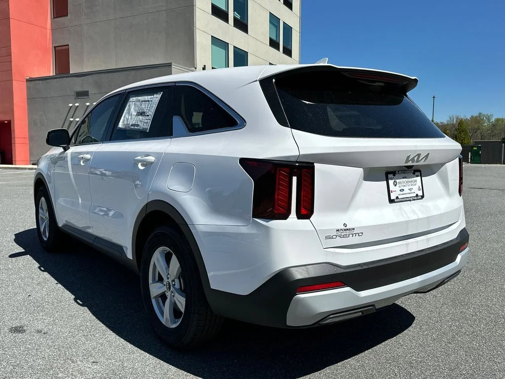New 2026 White Kia LX image 5