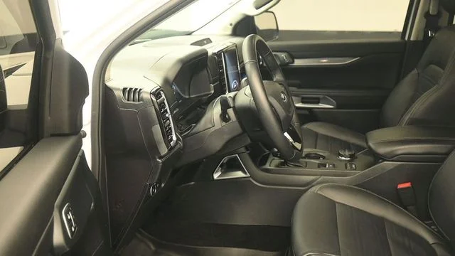 Used 2024 White Ford Lariat image 13