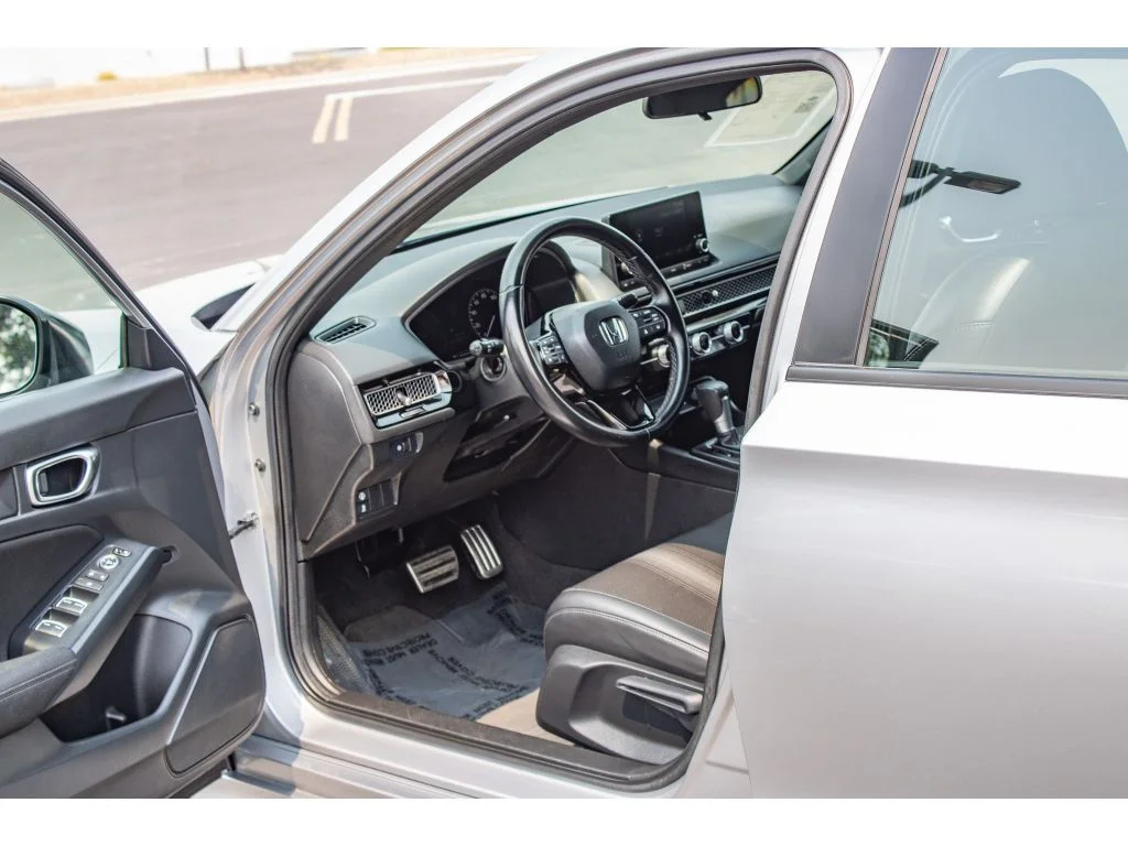 Used 2024 Lunar Silver Metallic Honda Sport image 25