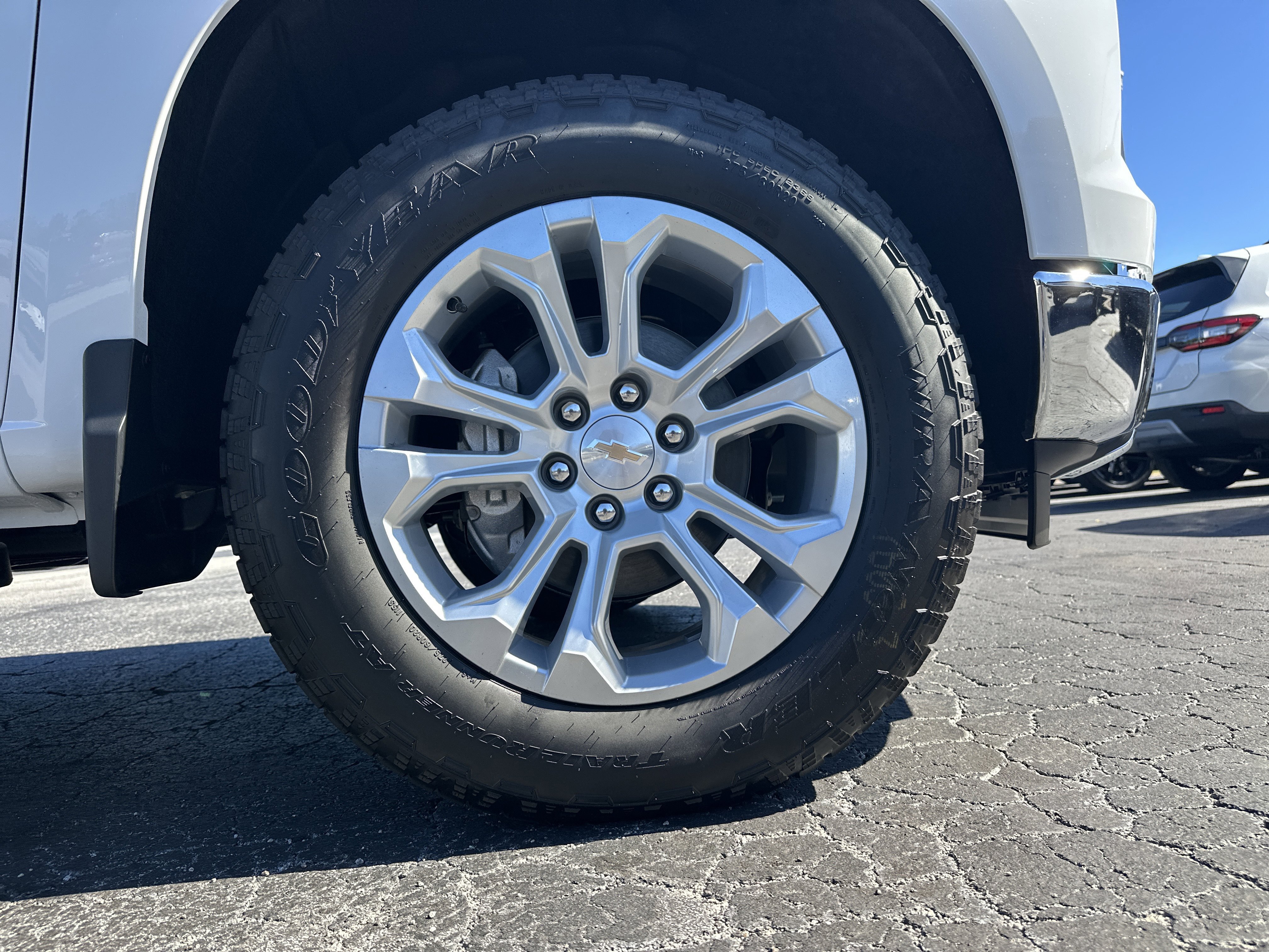 2026 Chevrolet Silverado 1500 LTZ - Photo 13