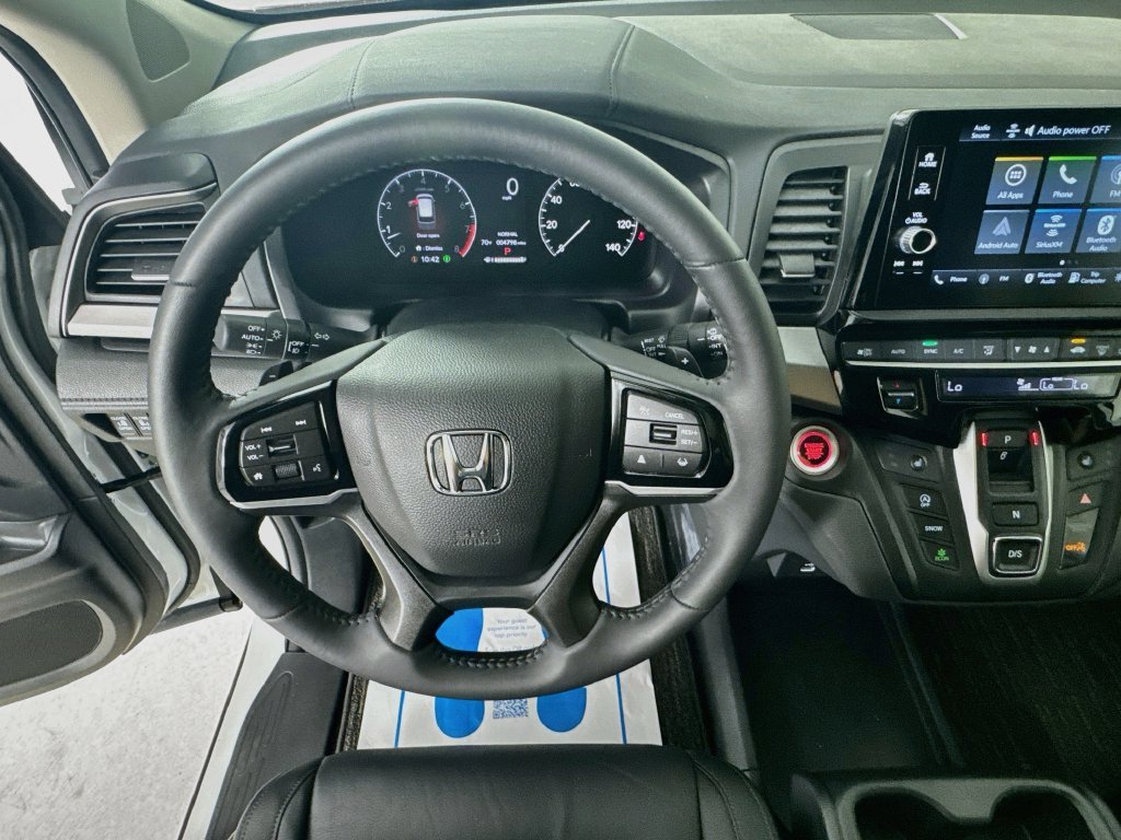 Certified Used 2026 Platinum White Pearl Honda EX-L image 12
