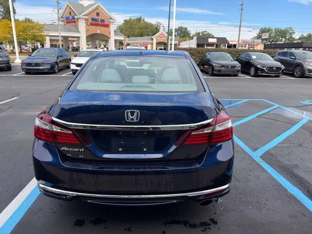 Used 2016 Obsidian Blue Pearl Honda EX image 7
