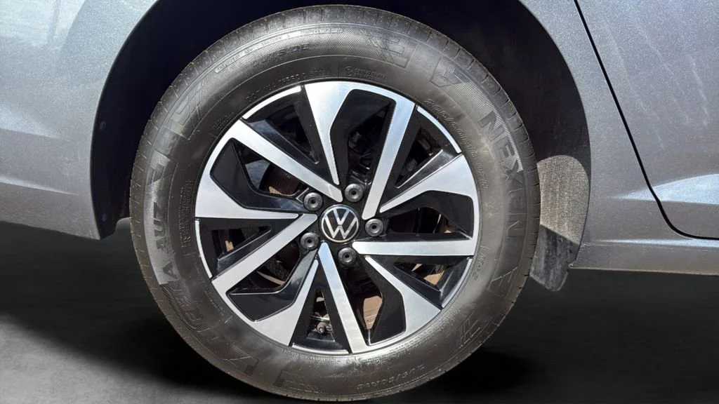 Used 2024 Gray Volkswagen S image 18